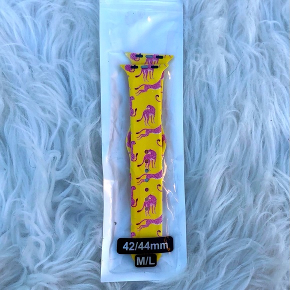 NEW Pink Cheetah Yellow Apple Watch band 42/44mm M/L - Picture 1 of 2